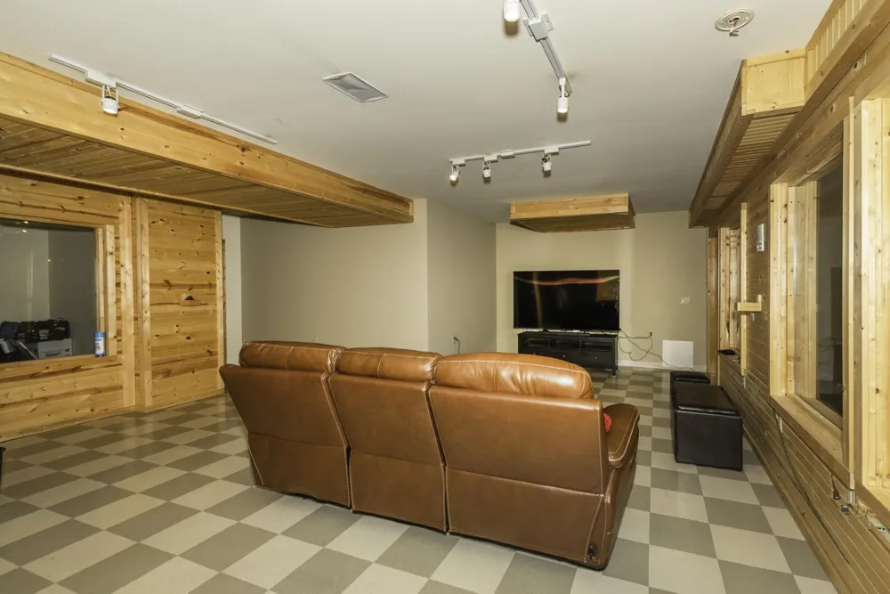51328 Plymouth Valley Drive Plymouth Charter Township, MI 48170