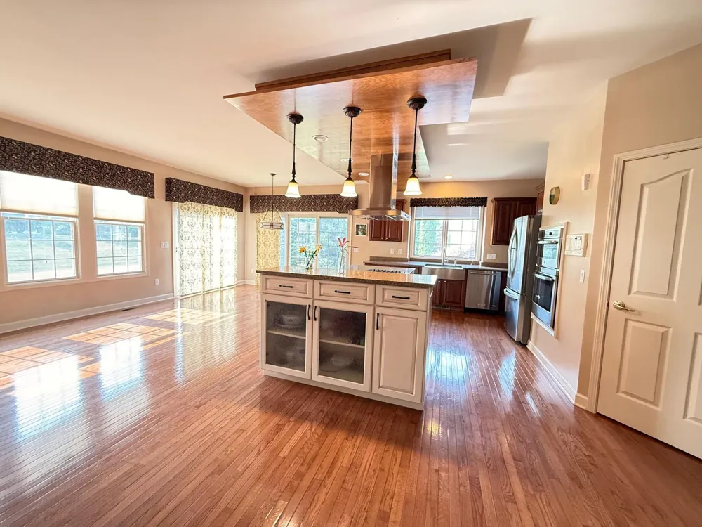51328 Plymouth Valley Drive Plymouth Charter Township, MI 48170