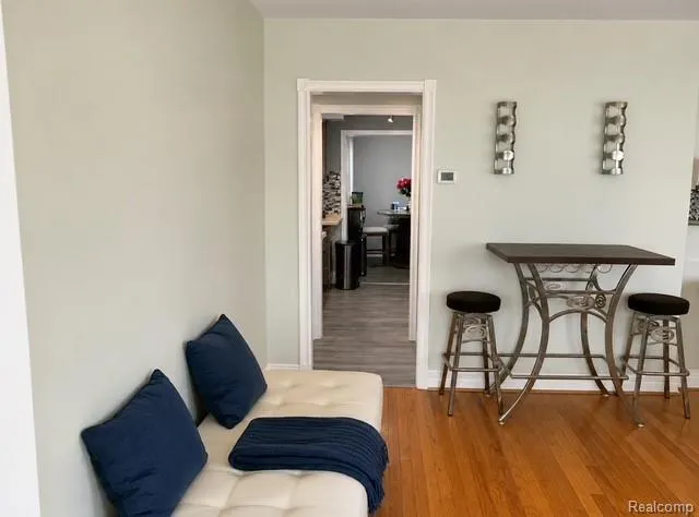 25501 Pembroke Avenue Redford Charter Township, MI 48240