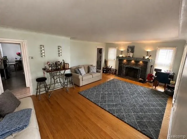 25501 Pembroke Avenue Redford Charter Township, MI 48240