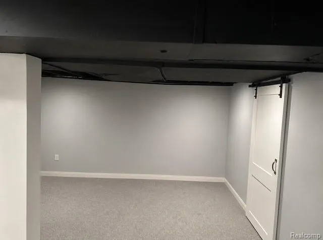 25501 Pembroke Avenue Redford Charter Township, MI 48240