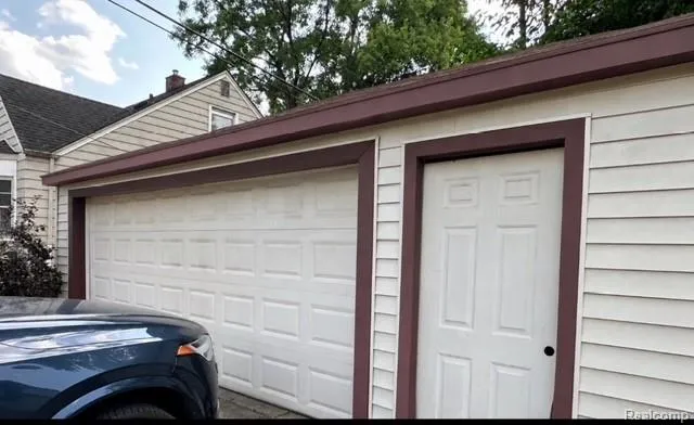 25501 Pembroke Avenue Redford Charter Township, MI 48240