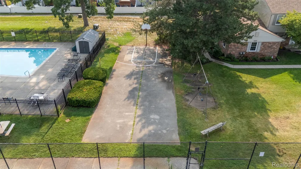 24224 Bashian Drive Novi City, MI 48375