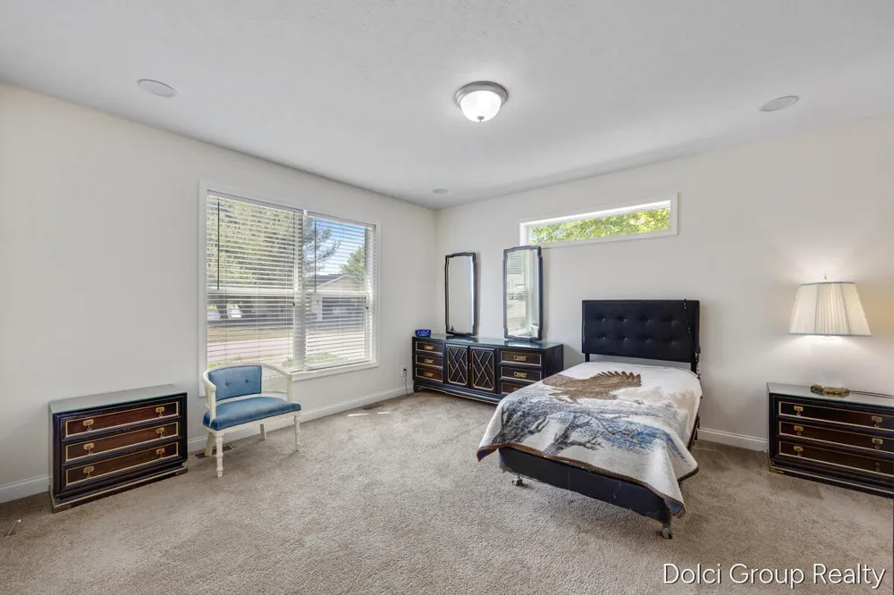 7861 Schooner Lane Morton Township, MI 49346