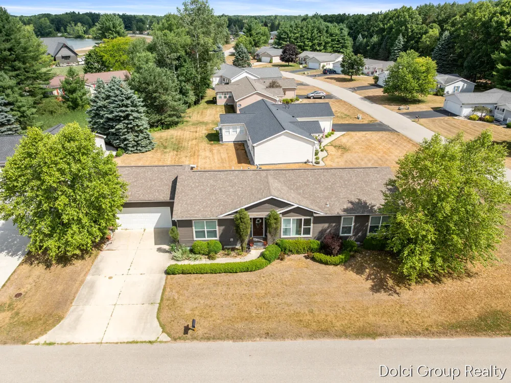 7861 Schooner Lane Morton Township, MI 49346