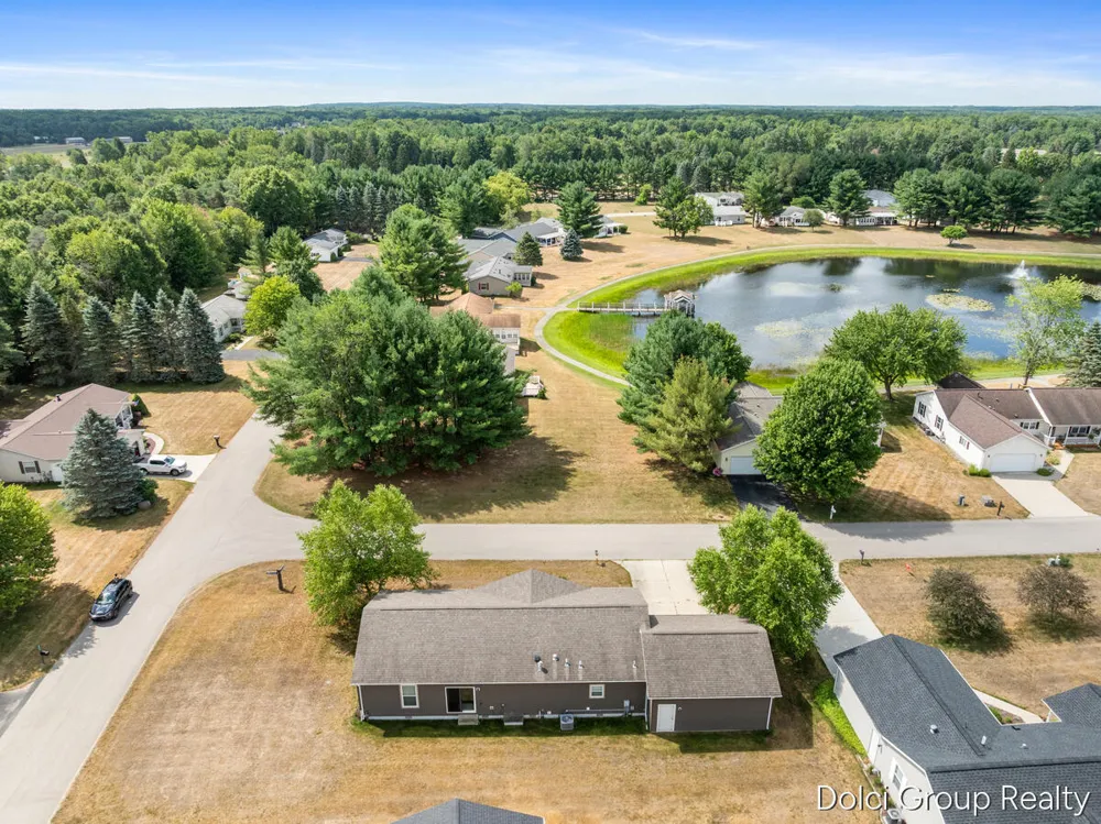 7861 Schooner Lane Morton Township, MI 49346