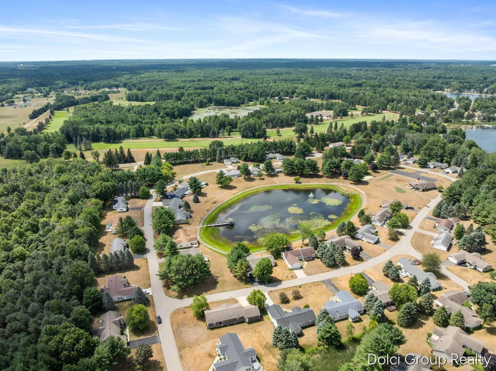 7861 Schooner Lane Morton Township, MI 49346
