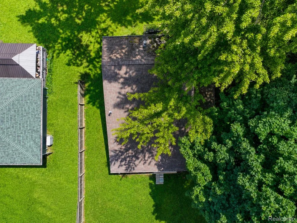 4165 Highcrest Drive Genoa Township, MI 48116