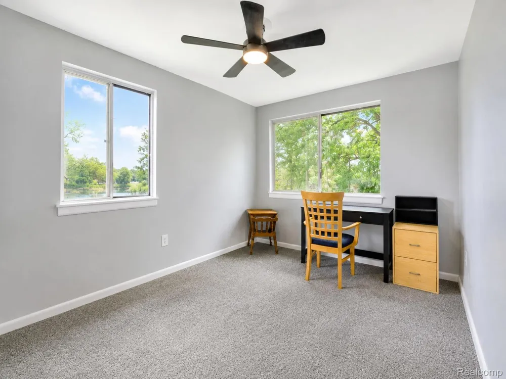 4165 Highcrest Drive Genoa Township, MI 48116