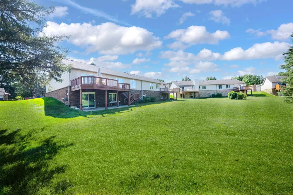46753 Scotch Pine Lane Macomb Township, MI 48042