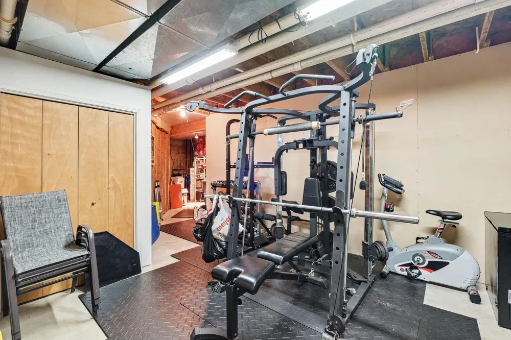 10835 Red Oak Ridge Reynolds Township, MI 49329