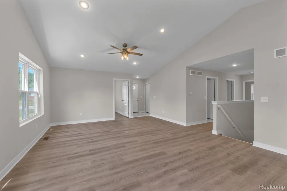 6653 Niagara Street Romulus City, MI 48174