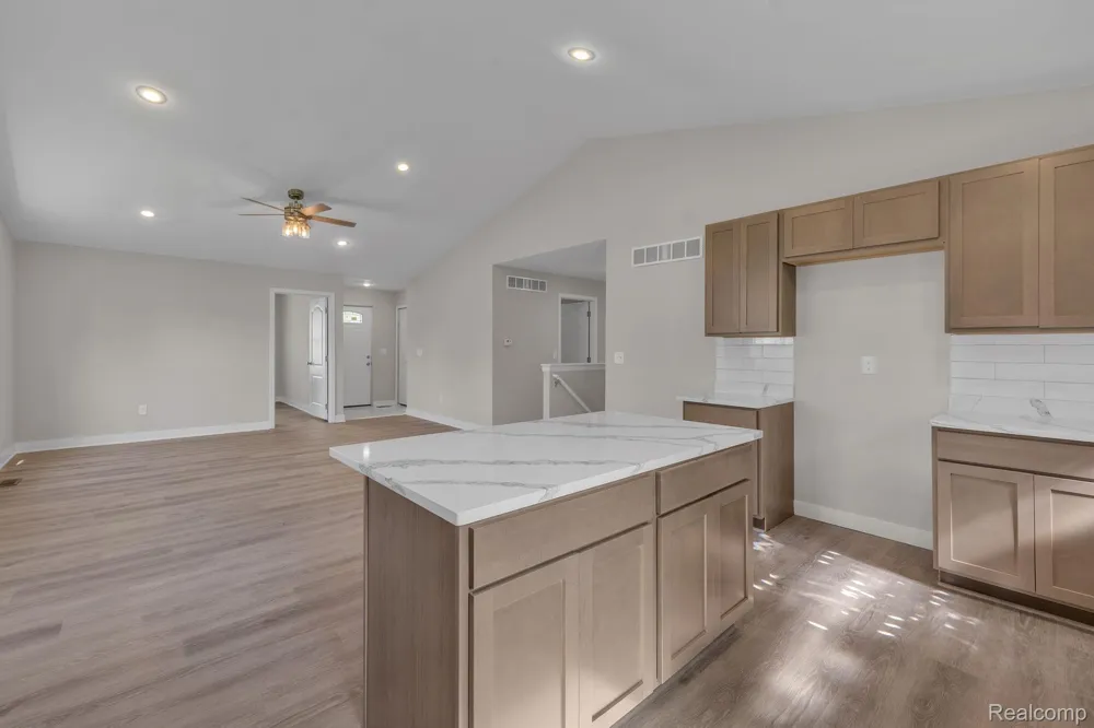 6653 Niagara Street Romulus City, MI 48174