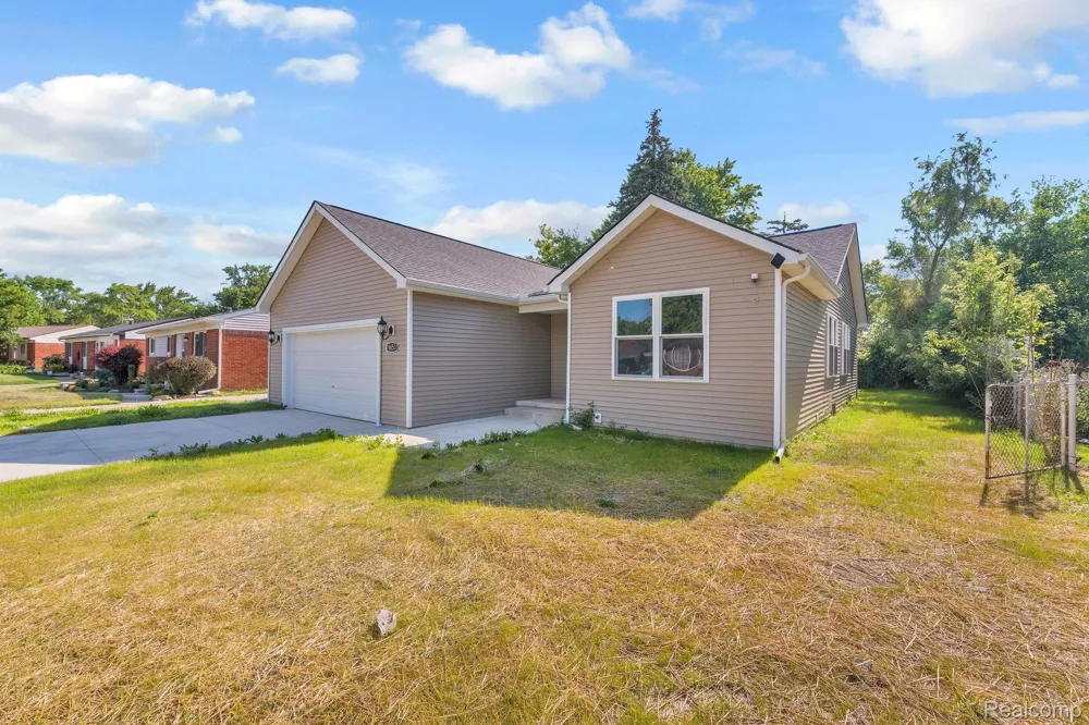 6653 Niagara Street Romulus City, MI 48174