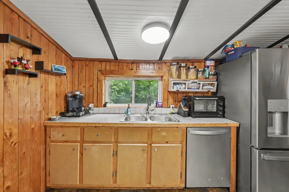 14596 Thompson Avenue Thompsonville Village, MI 49683