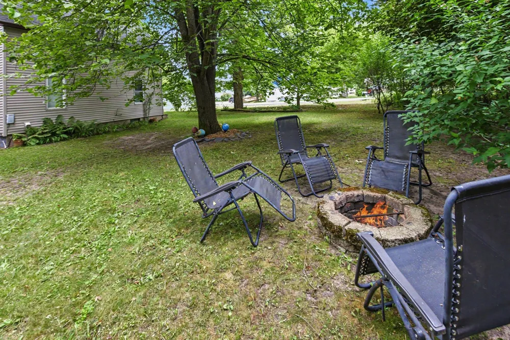14596 Thompson Avenue Thompsonville Village, MI 49683