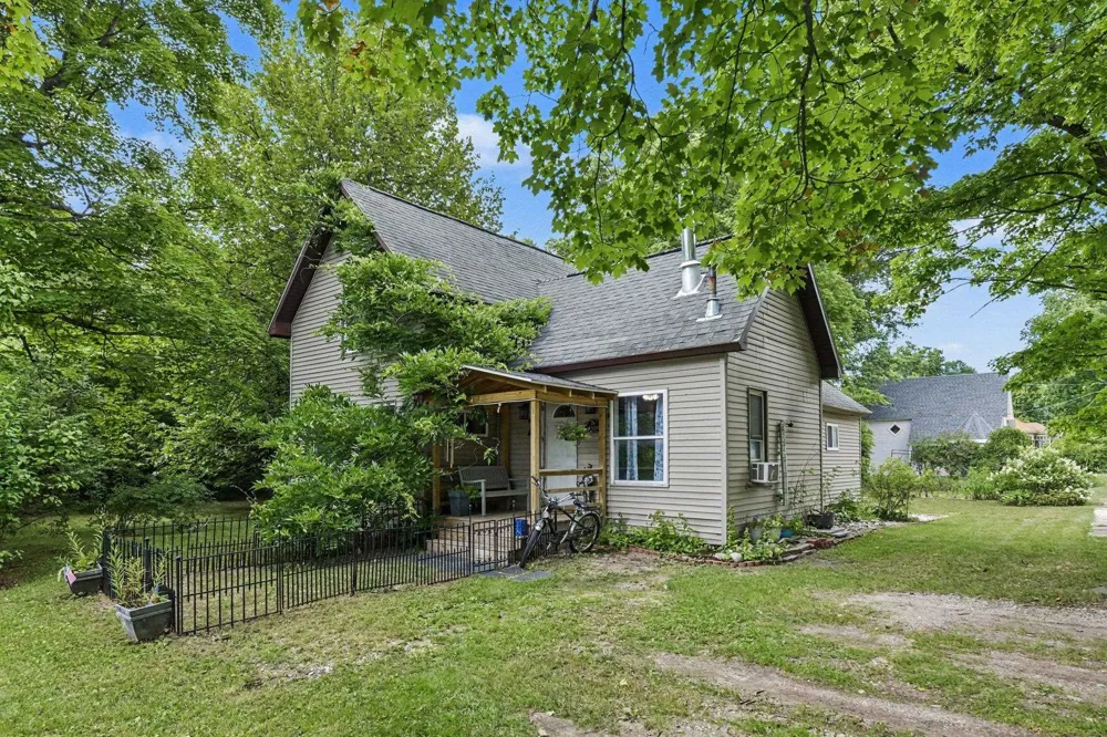 14596 Thompson Avenue Thompsonville Village, MI 49683