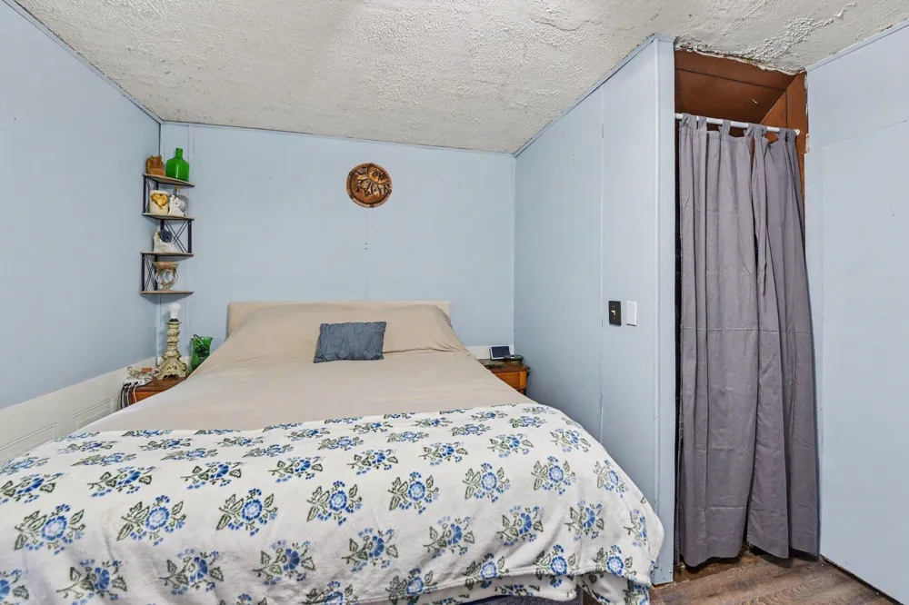 14596 Thompson Avenue Thompsonville Village, MI 49683