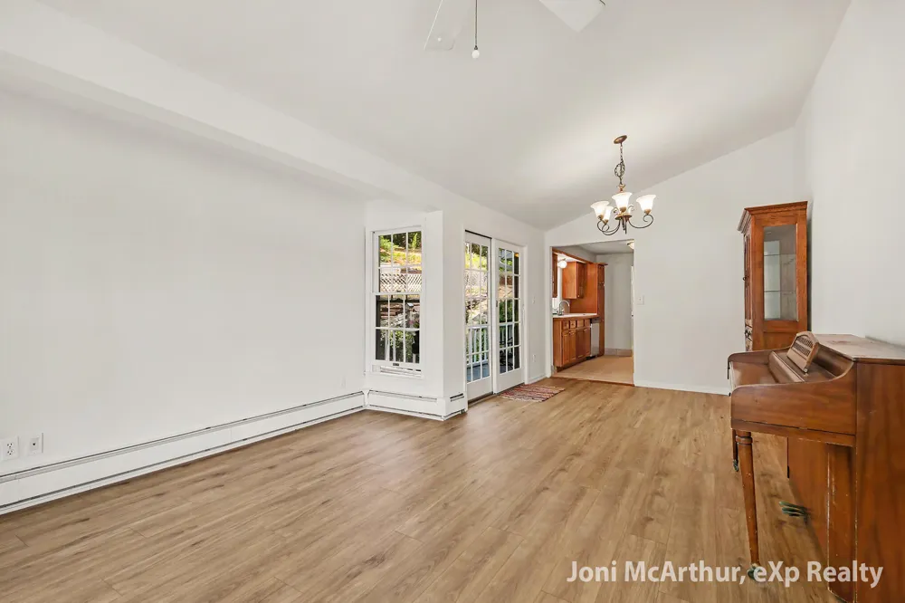 11613 Orchard Park Drive NE Algoma Township, MI 49345