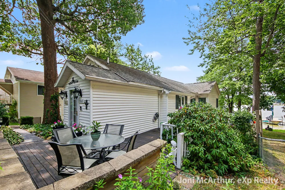 11613 Orchard Park Drive NE Algoma Township, MI 49345