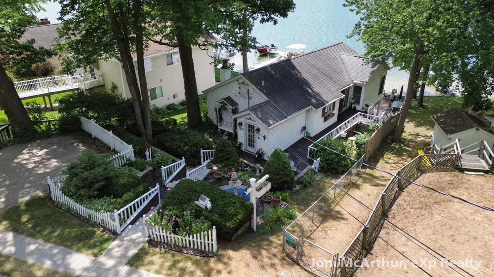 11613 Orchard Park Drive NE Algoma Township, MI 49345
