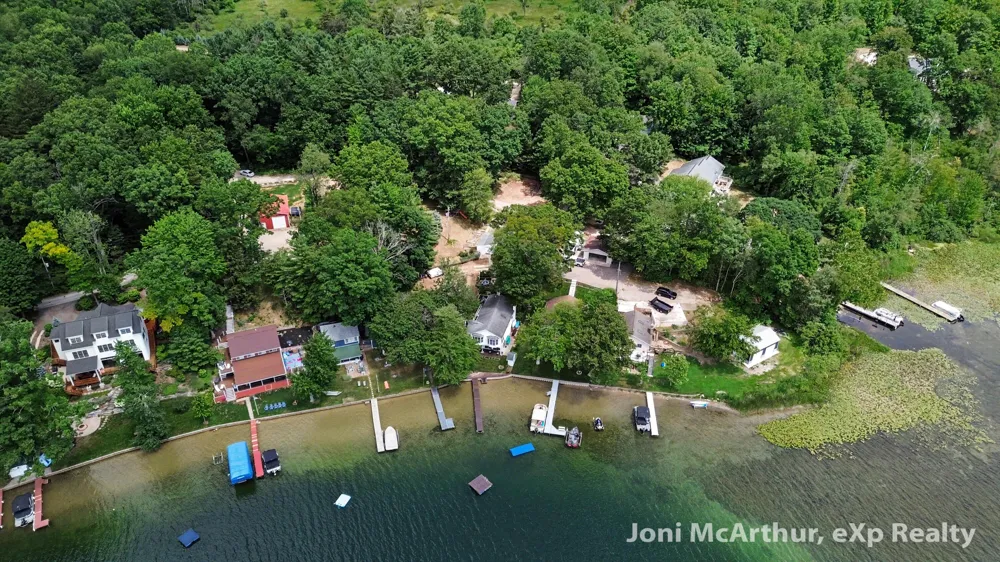 11613 Orchard Park Drive NE Algoma Township, MI 49345