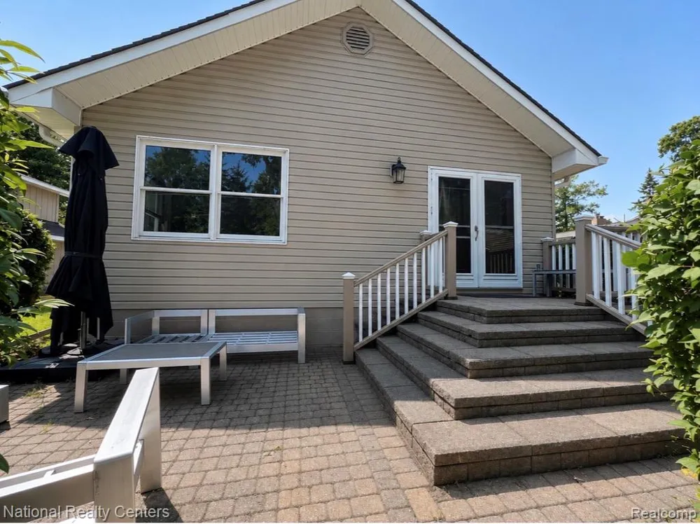 1919 Portpool Court West Bloomfield Charter Township, MI 48324