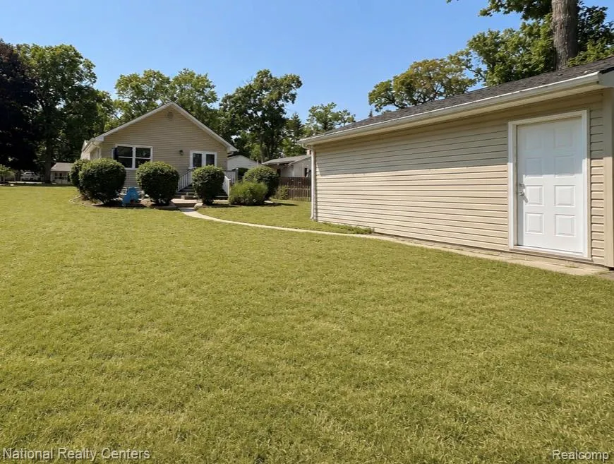 1919 Portpool Court West Bloomfield Charter Township, MI 48324