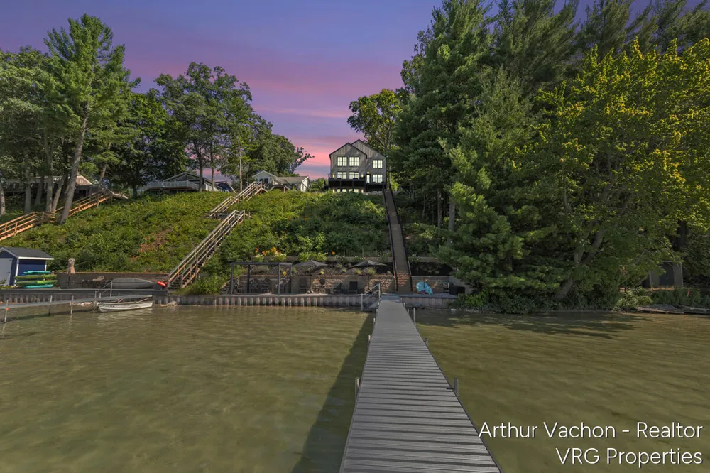 5722 El Camino Drive Croton Township, MI 49337