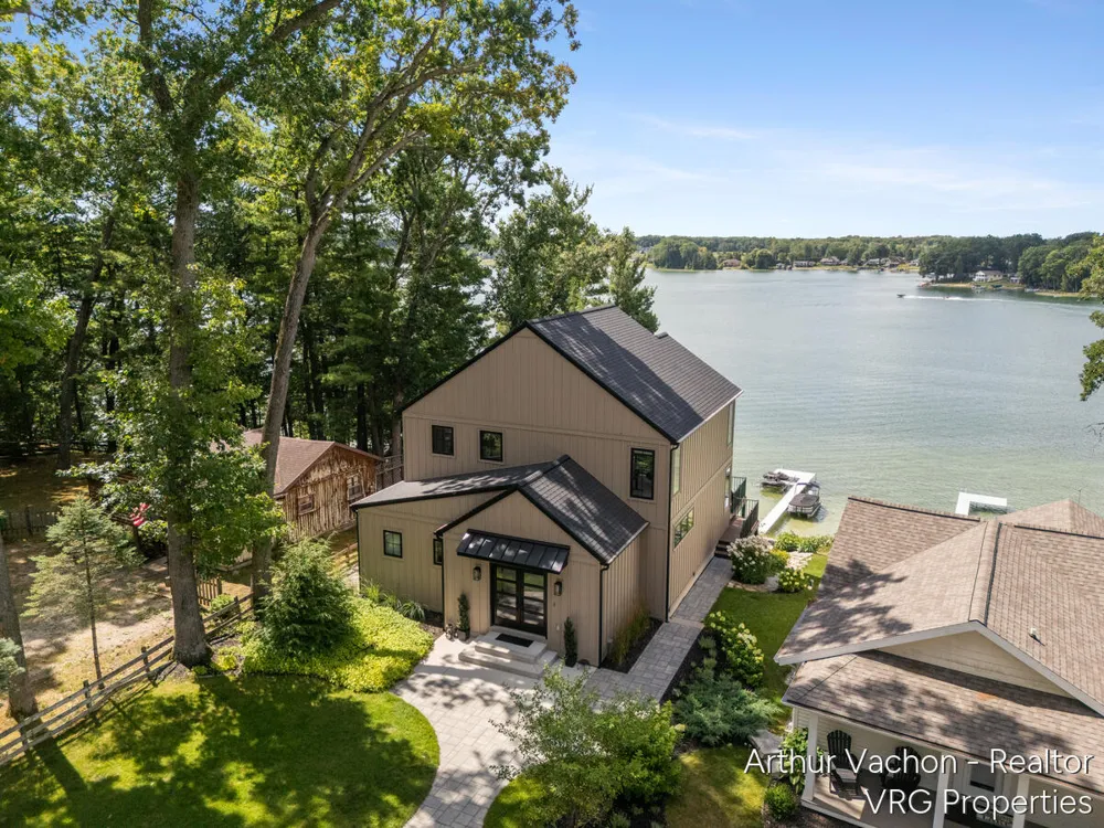 5722 El Camino Drive Croton Township, MI 49337