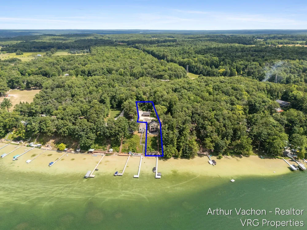 5722 El Camino Drive Croton Township, MI 49337