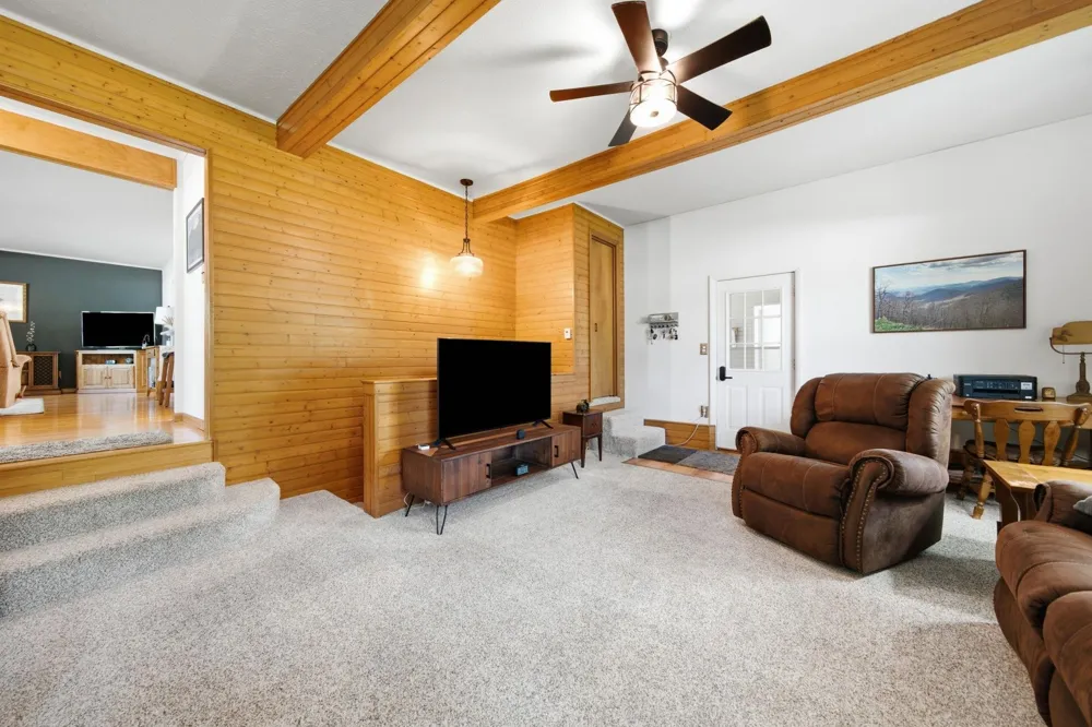 123 Alexander Street Cadillac City, MI 49601