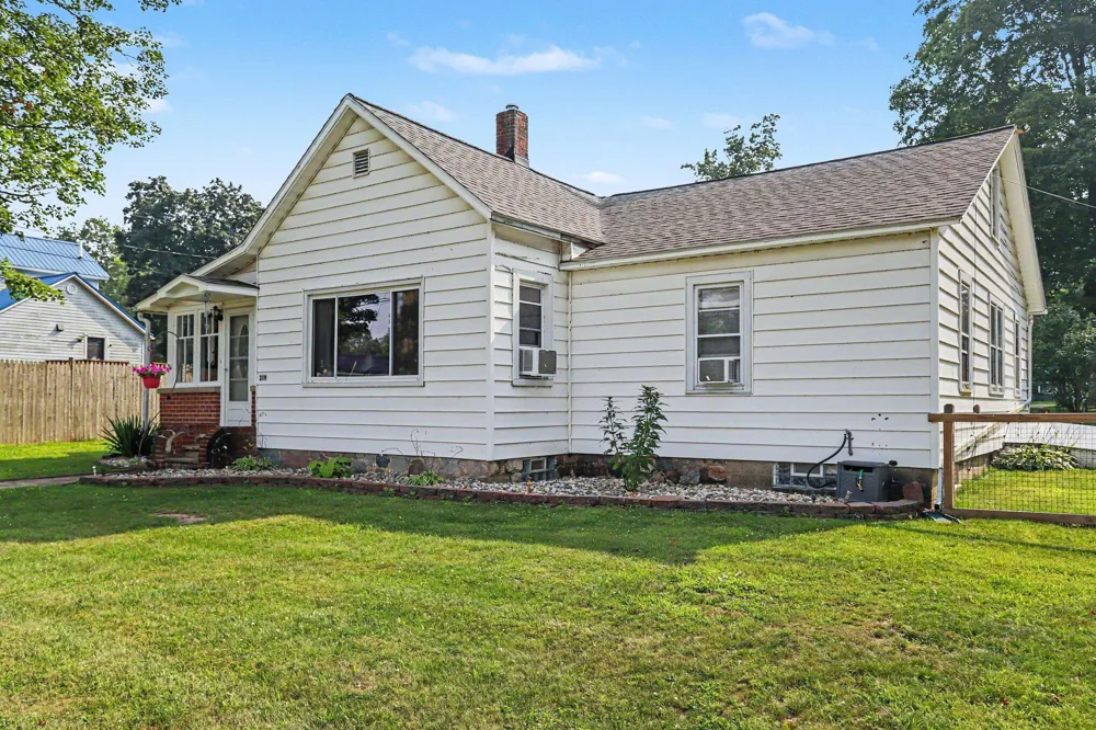 219 4th Street Burr Oak Village, MI 49030