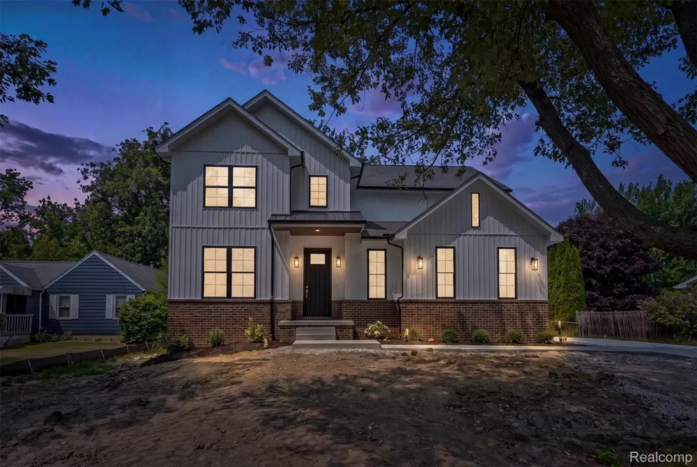 2065 Richwood Road Auburn Hills City, MI 48326