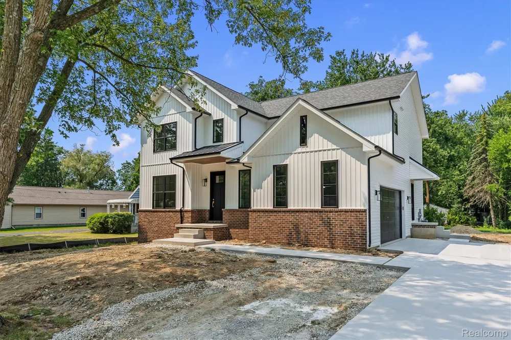 2065 Richwood Road Auburn Hills City, MI 48326