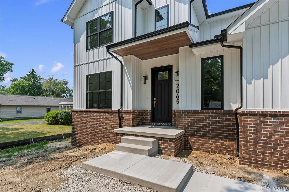 2065 Richwood Road Auburn Hills City, MI 48326
