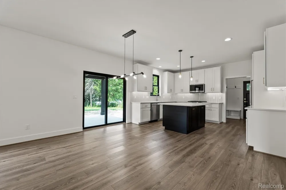2065 Richwood Road Auburn Hills City, MI 48326