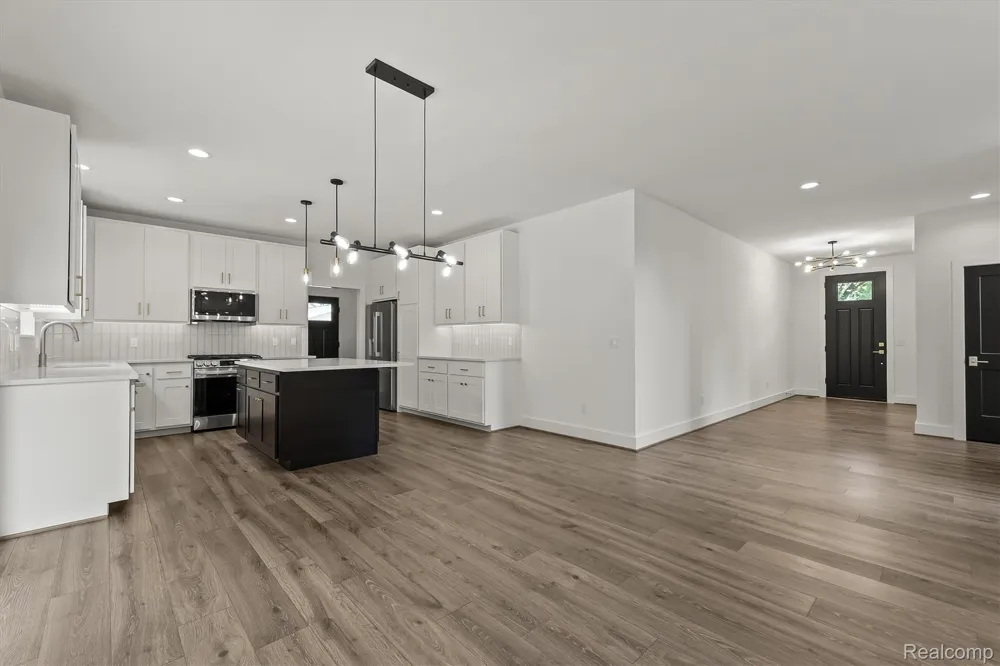 2065 Richwood Road Auburn Hills City, MI 48326