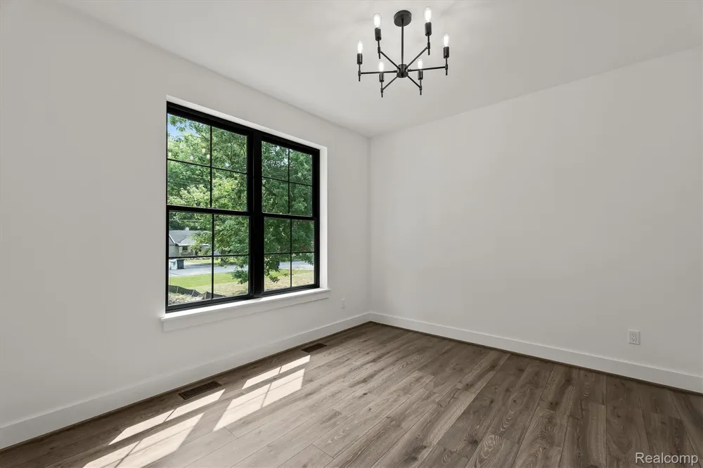 2065 Richwood Road Auburn Hills City, MI 48326