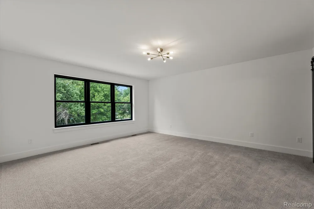 2065 Richwood Road Auburn Hills City, MI 48326