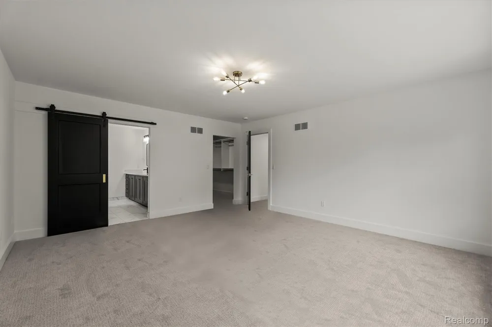 2065 Richwood Road Auburn Hills City, MI 48326