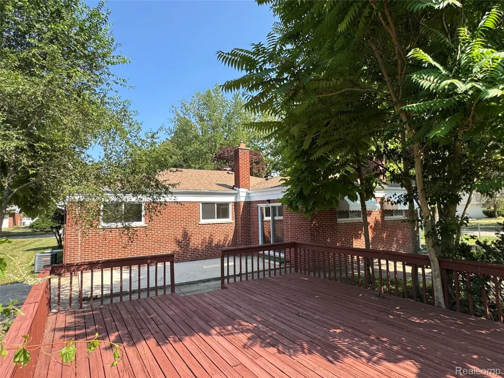 19980 Dorset Street Southfield City, MI 48075