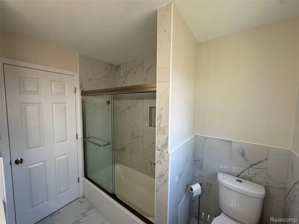 19980 Dorset Street Southfield City, MI 48075