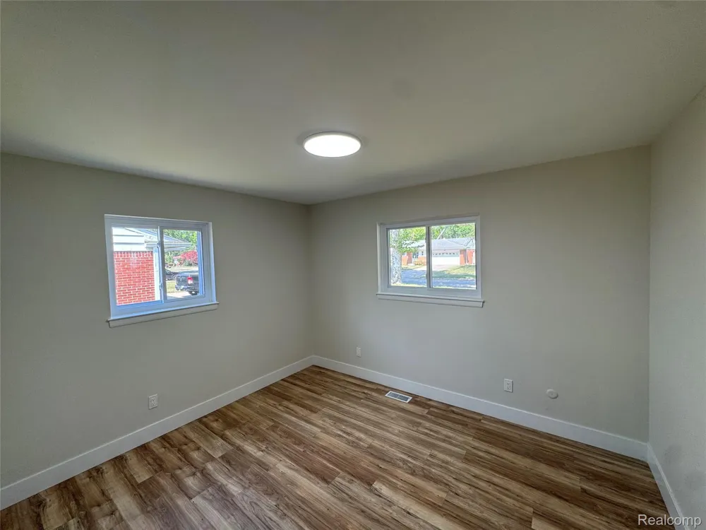 19980 Dorset Street Southfield City, MI 48075