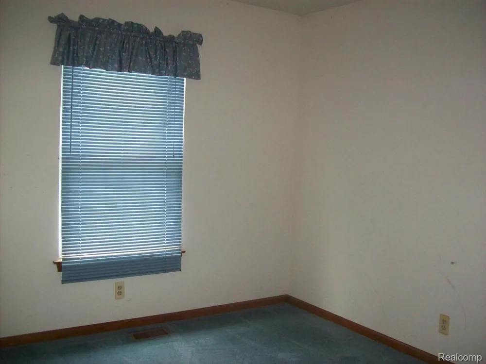 3030 Thomas Road Oxford Charter Township, MI 48371