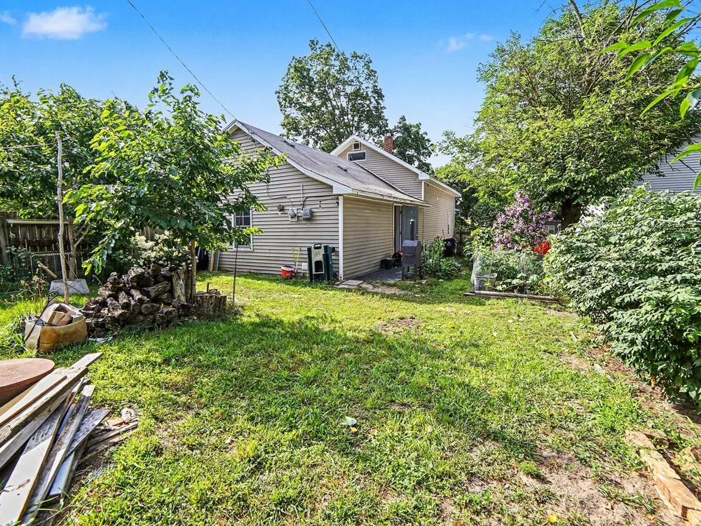 215 E Melendy Street Ludington City, MI 49431