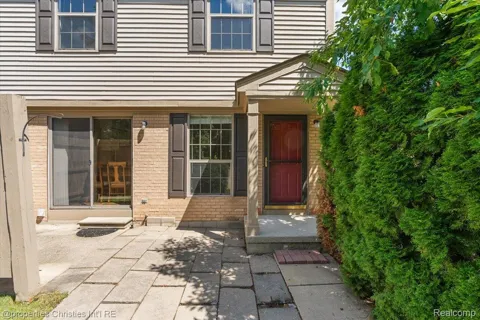 3173 Hidden Ridge Drive