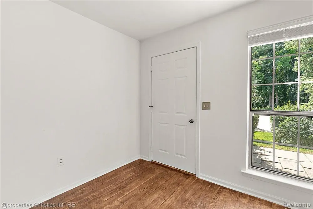 3173 Hidden Ridge Drive Waterford Charter Township, MI 48328