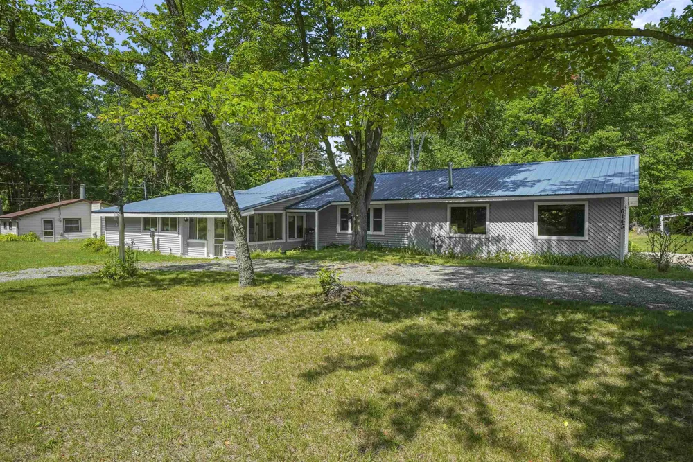 6145 Parker Drive Surrey Township, MI 48632