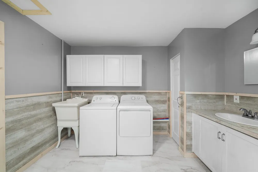 6145 Parker Drive Surrey Township, MI 48632